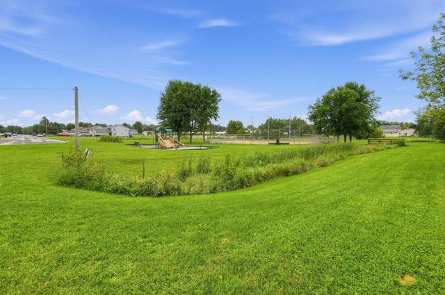 507 Trailside Drive, Deforest, WI 53532