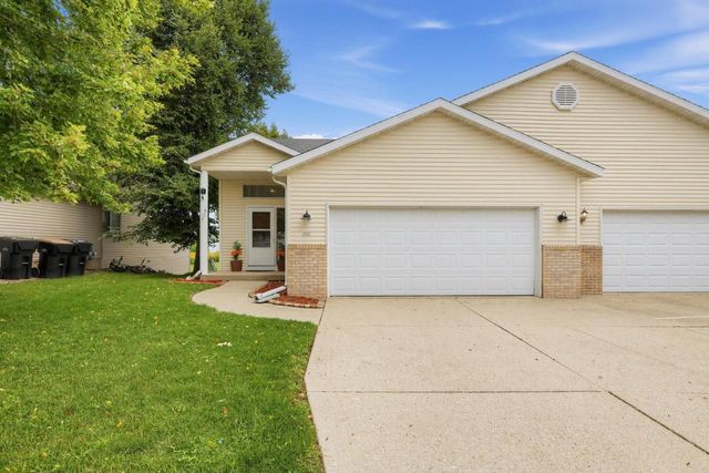 507 Trailside Drive, Deforest, WI 53532