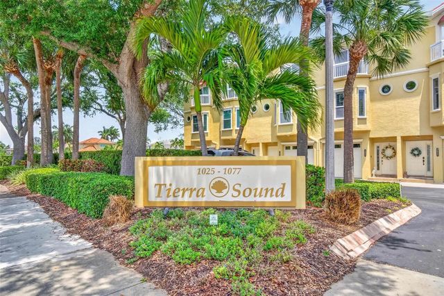 1033 PINELLAS BAYWAY S, Tierra Verde, FL 33715