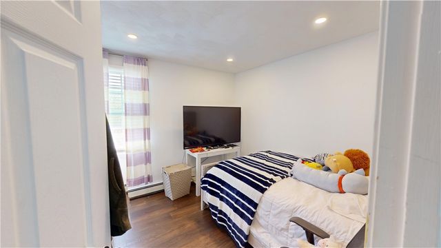 27 Hidden Valley Lane, Lincoln, RI 02865