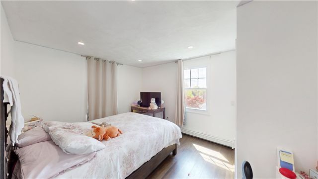 27 Hidden Valley Lane, Lincoln, RI 02865