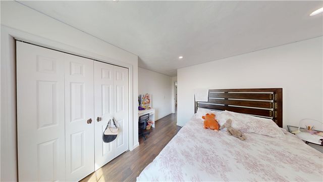27 Hidden Valley Lane, Lincoln, RI 02865
