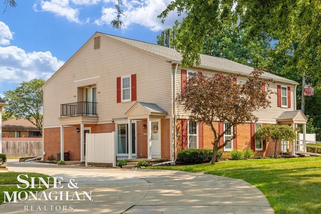 24151 Meadow Bridge Drive, Clinton Twp, MI 48035