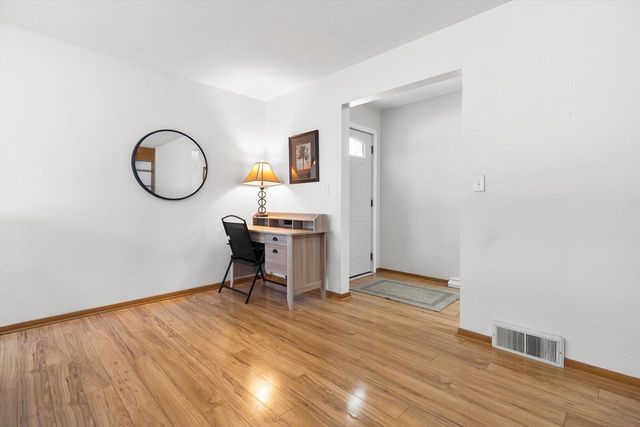 2211 Hawthorne AVENUE, Janesville, WI 53545