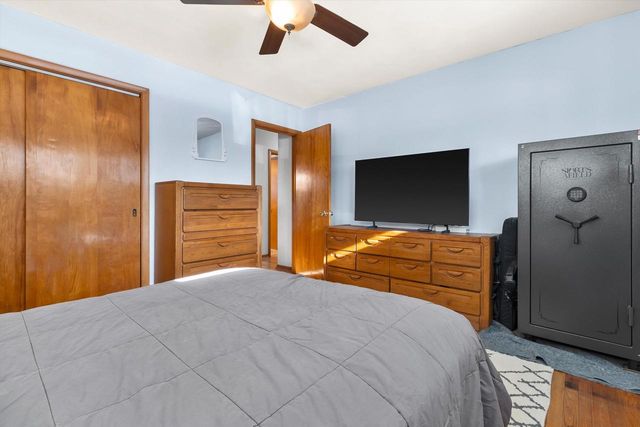 2211 Hawthorne AVENUE, Janesville, WI 53545