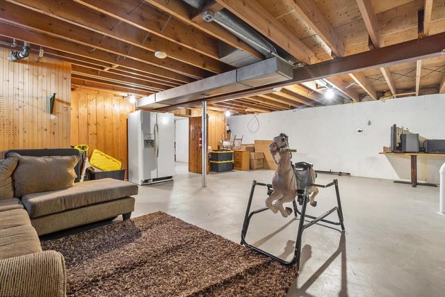 2211 Hawthorne AVENUE, Janesville, WI 53545