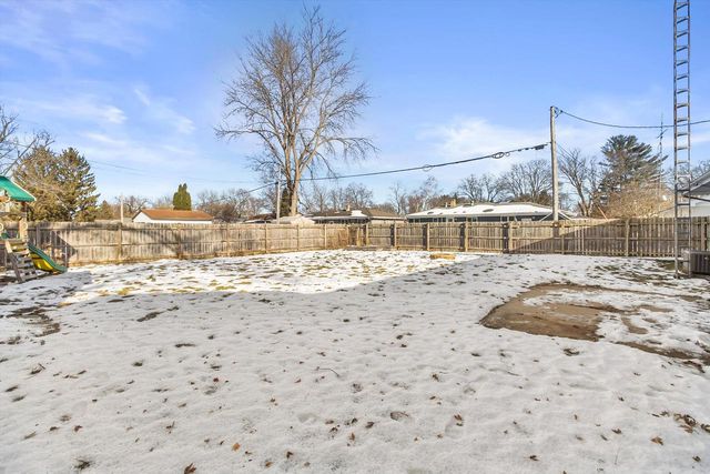 2211 Hawthorne AVENUE, Janesville, WI 53545