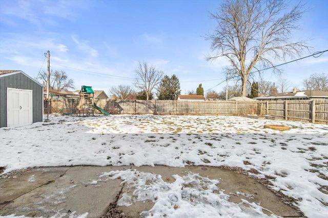 2211 Hawthorne AVENUE, Janesville, WI 53545