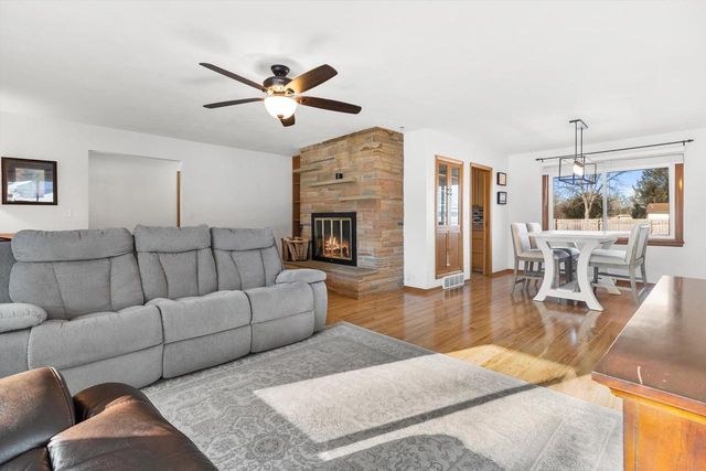 2211 Hawthorne AVENUE, Janesville, WI 53545