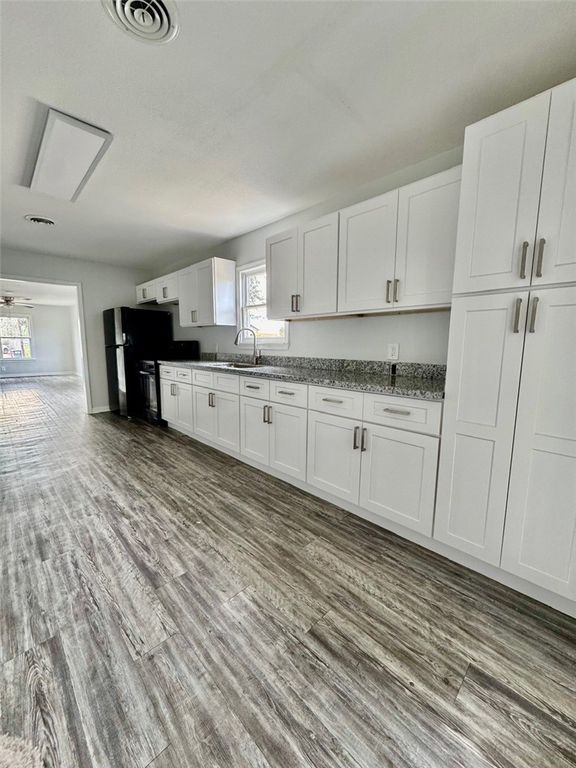 5134 Williams Dr, Corpus Christi, TX 78411 — photo 4