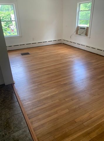 383 Summer St, Brockton, MA 02302