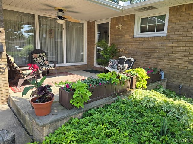 1109 Woodstock Avenue, Tonawanda, NY 14150