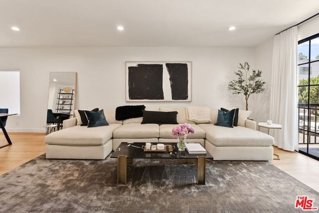 10620 Eastborne Avenue 102, Los Angeles, CA 90024