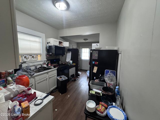 2329 W Oak St, Louisville, KY 40210