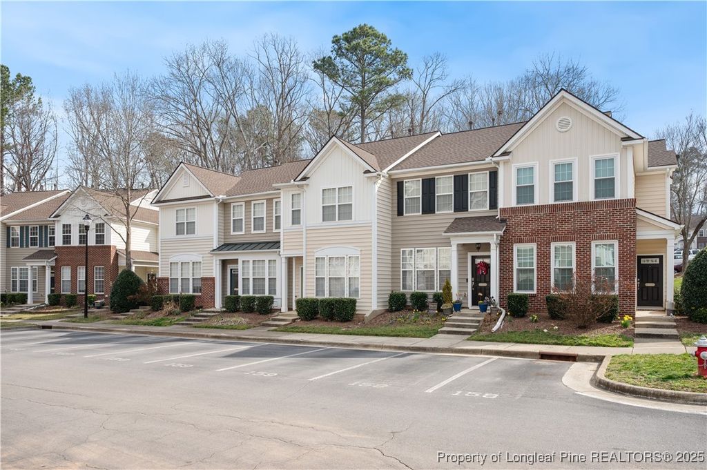 5229 Moonview Court, Raleigh, NC 27606