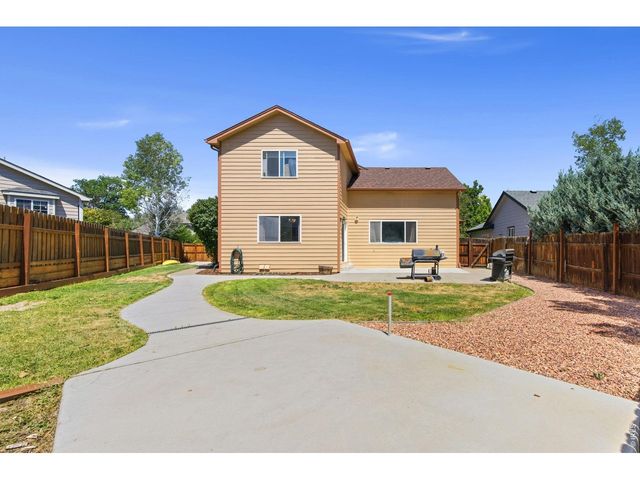 3654 Harding Dr, Loveland, CO 80538