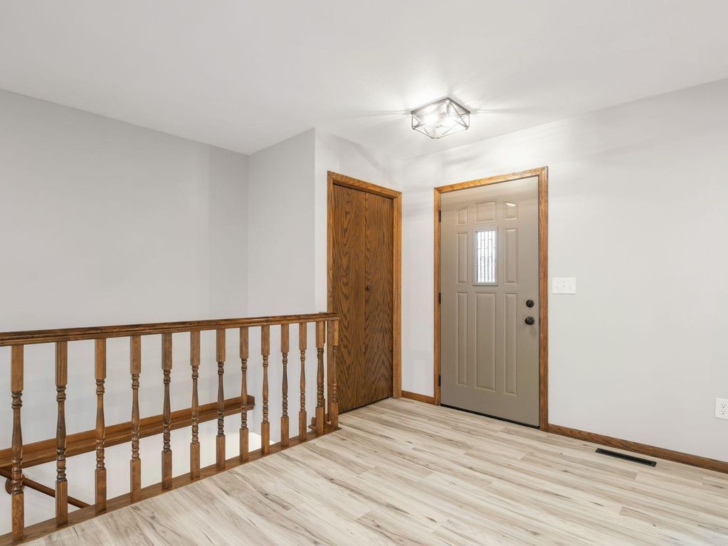 2250 Country Trail W, Jordan, MN 55352 — photo 5