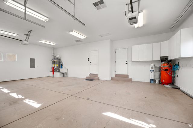 2541 W SPILSBURY CT, Hurricane, UT 84737