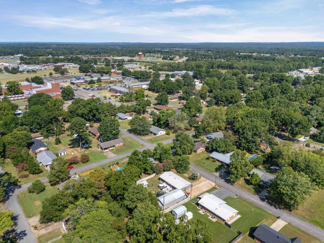 803 W Fisher Street, Beebe, AR 72012