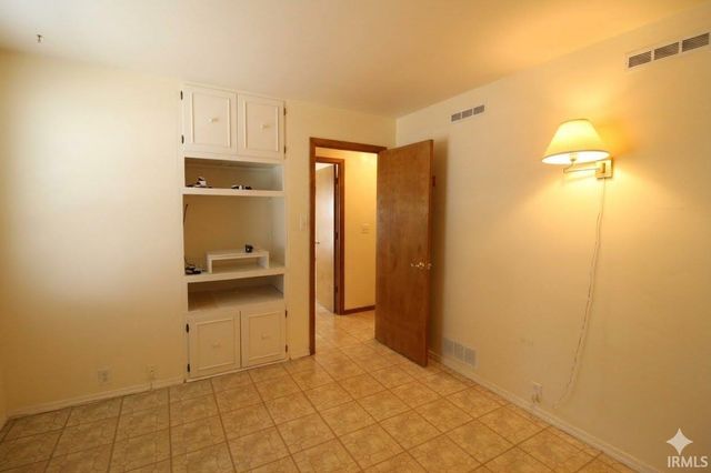 419 Greenleaf Drive, Evansville, IN 47710