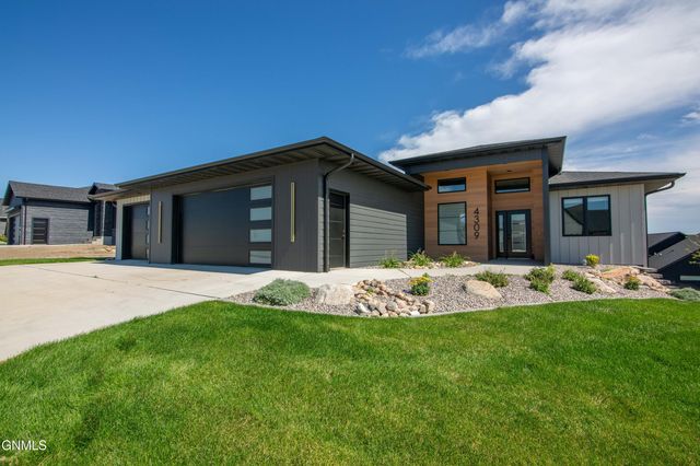 4309 Elk Ridge Drive, Bismarck, ND 58503 property photo