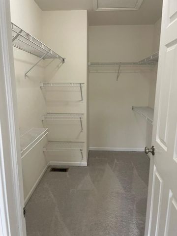 2755 Blakely Lane, Naperville, IL 60540