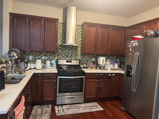 2755 Blakely Lane, Naperville, IL 60540