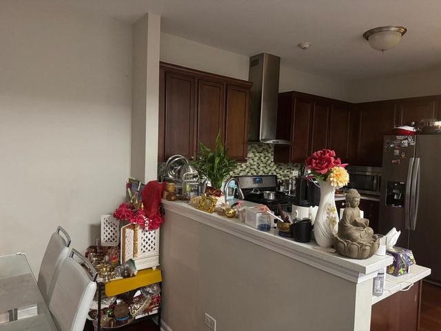 2755 Blakely Lane, Naperville, IL 60540