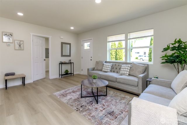 103 M Street SE, Auburn, WA 98002