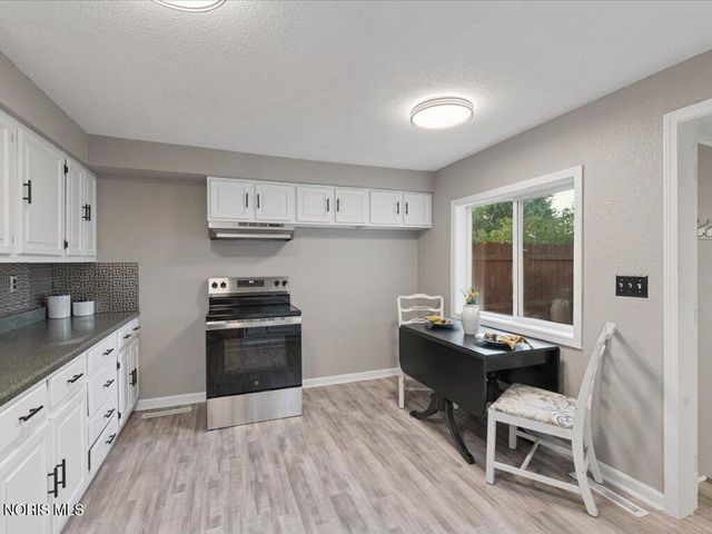 207 Ash Avenue, Findlay, OH 45840