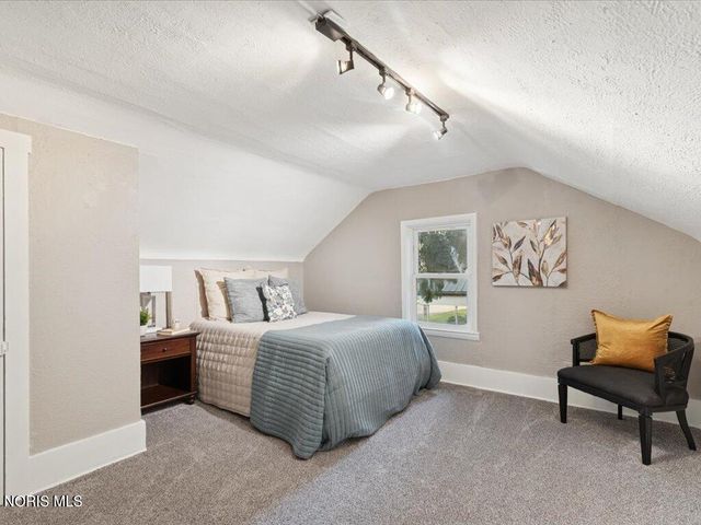 207 Ash Avenue, Findlay, OH 45840