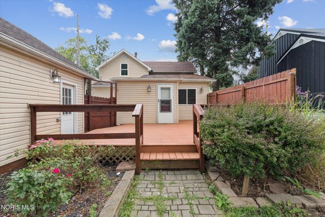 207 Ash Avenue, Findlay, OH 45840