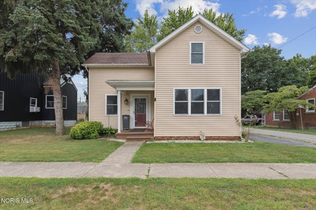 207 Ash Avenue, Findlay, OH 45840