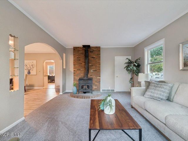 207 Ash Avenue, Findlay, OH 45840