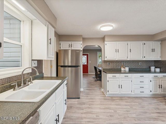 207 Ash Avenue, Findlay, OH 45840