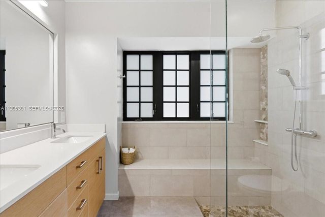 1737 SW 10th St, Miami, FL 33135