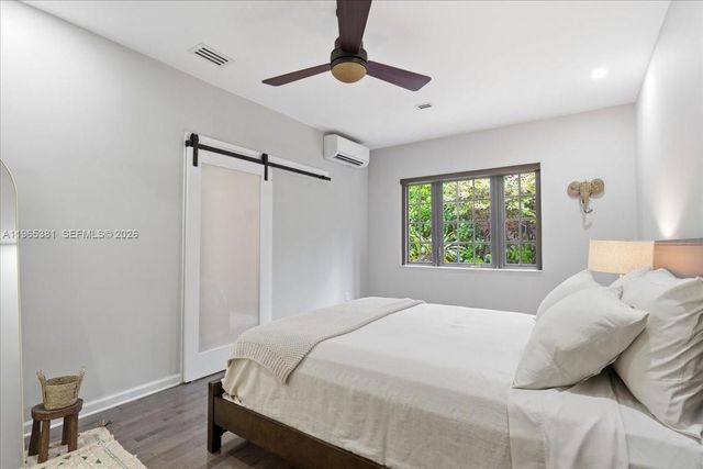 1737 SW 10th St, Miami, FL 33135