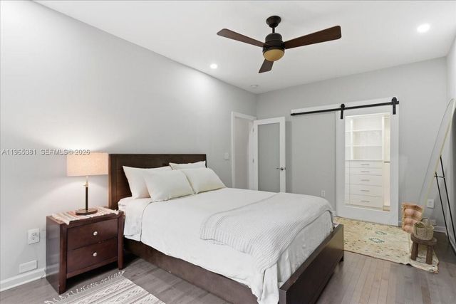 1737 SW 10th St, Miami, FL 33135