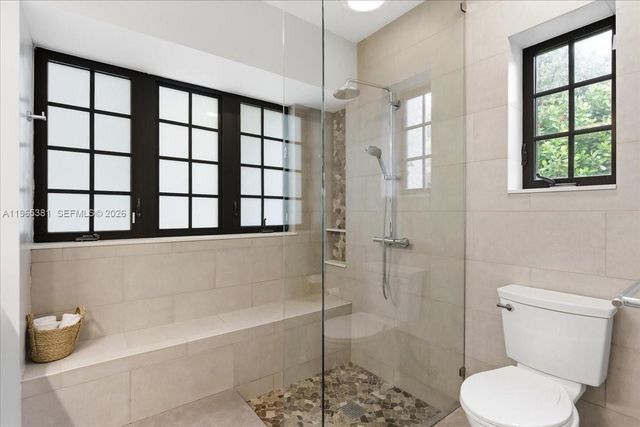 1737 SW 10th St, Miami, FL 33135