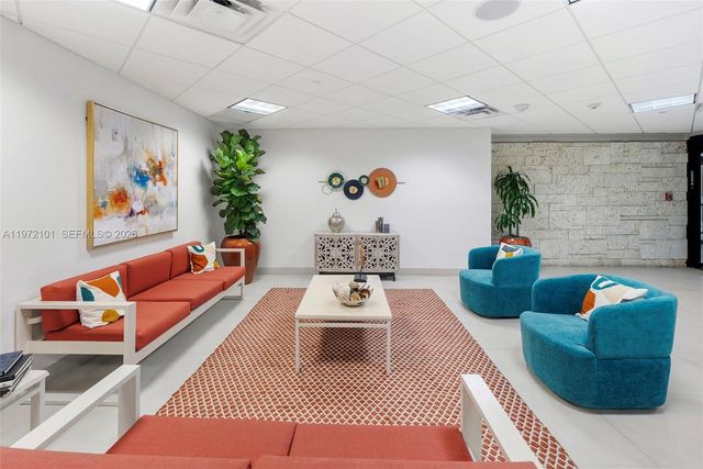 2555 Collins Ave 1414, Miami Beach, FL 33140