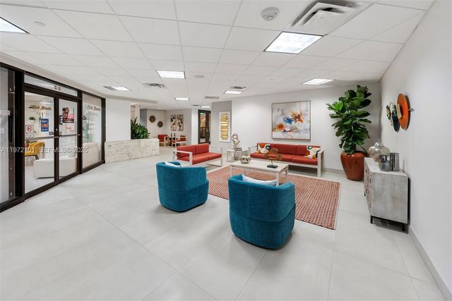 2555 Collins Ave 1414, Miami Beach, FL 33140