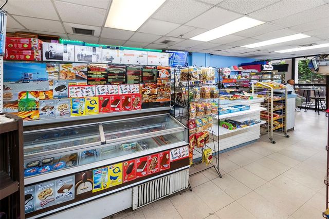 2555 Collins Ave 1414, Miami Beach, FL 33140