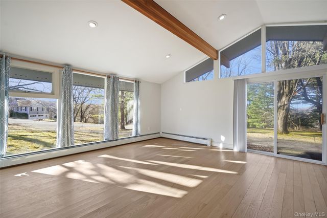 12B Flintlock Ridge Road, Katonah, NY 10536