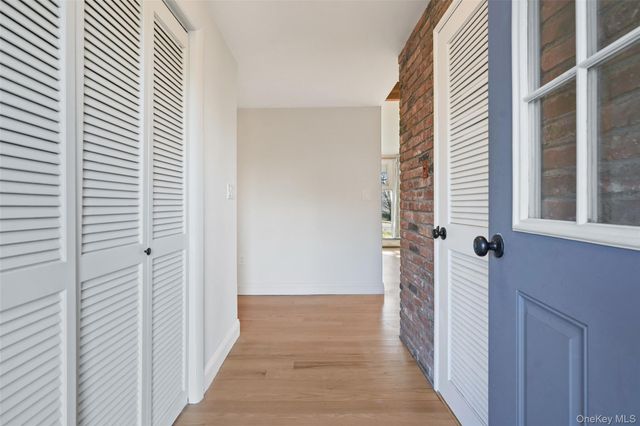 12B Flintlock Ridge Road, Katonah, NY 10536