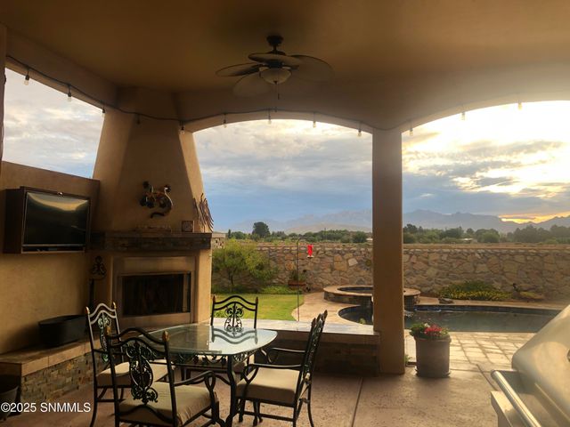 4123 Santa Lucia Arc, Las Cruces, NM 88005