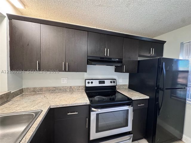 95 NE 41st St O227, Oakland Park, FL 33334