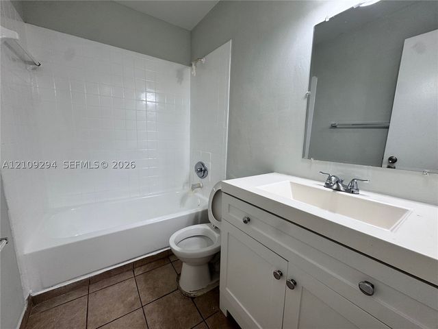 95 NE 41st St O227, Oakland Park, FL 33334