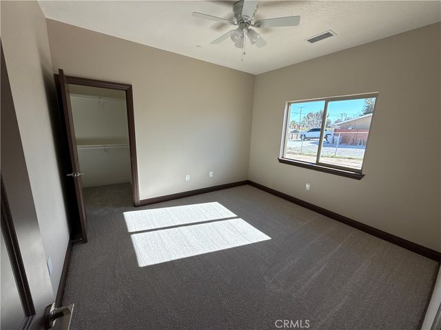 10466 10th Avenue, Hesperia, CA 92345