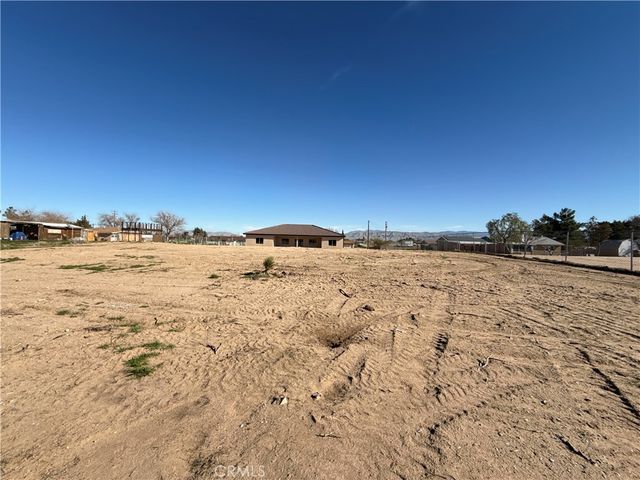10466 10th Avenue, Hesperia, CA 92345
