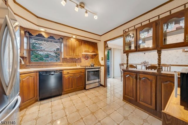 11 Kilmer Dr, Woodbridge Twp., NJ 07067